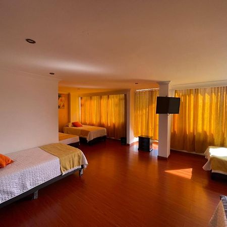 Hotel Ejecutivo 63 In ボゴタ エクステリア 写真