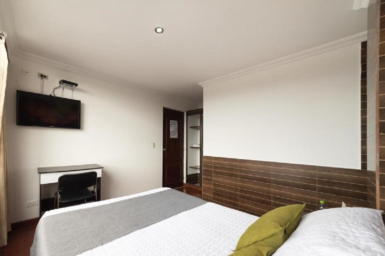 Hotel Ejecutivo 63 In ボゴタ エクステリア 写真