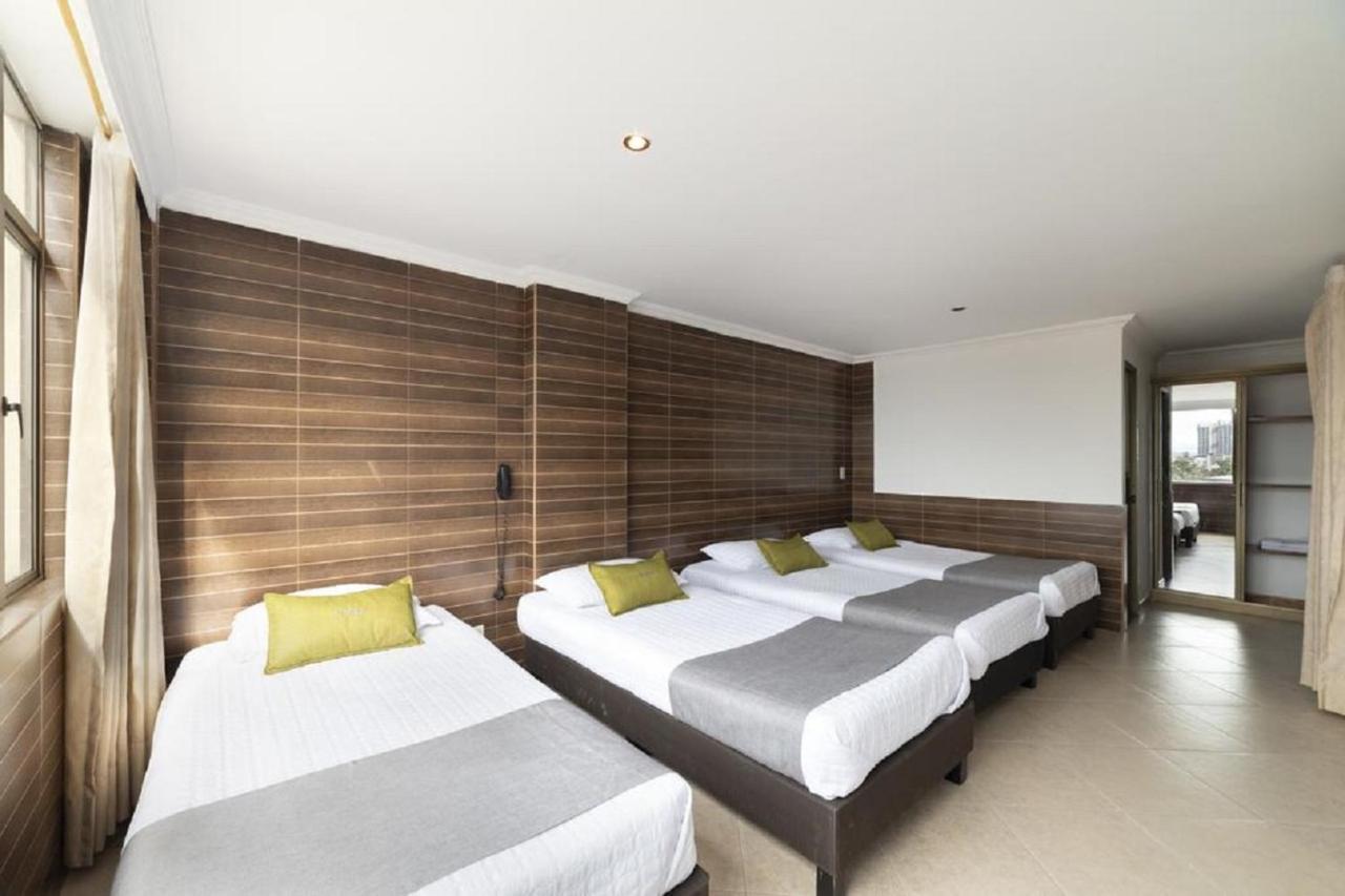 Hotel Ejecutivo 63 In ボゴタ エクステリア 写真