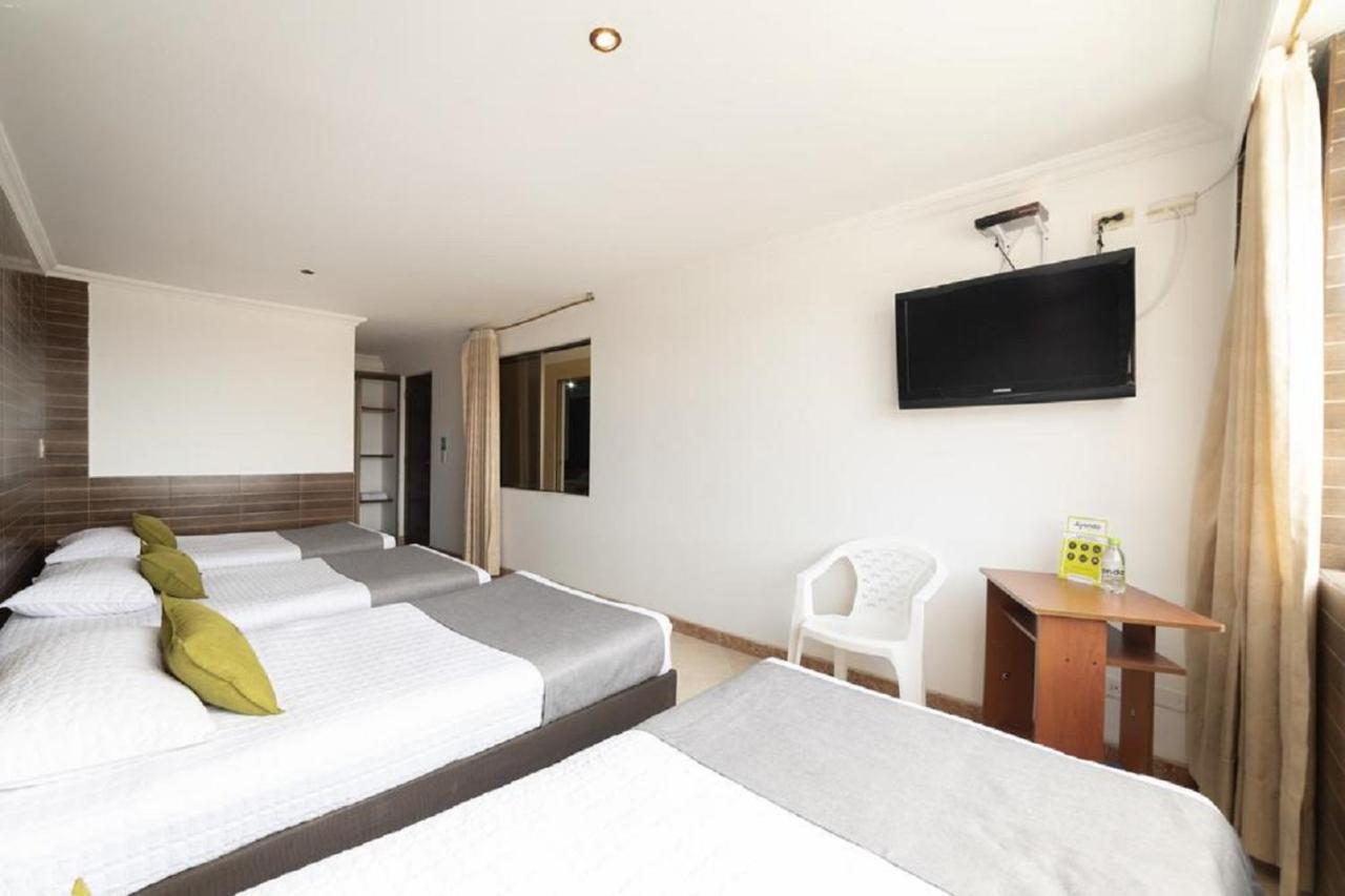 Hotel Ejecutivo 63 In ボゴタ エクステリア 写真