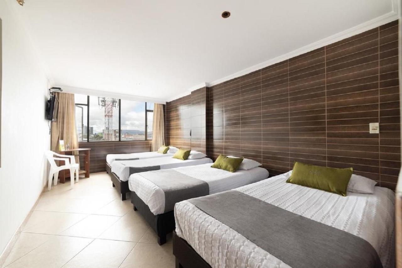 Hotel Ejecutivo 63 In ボゴタ エクステリア 写真