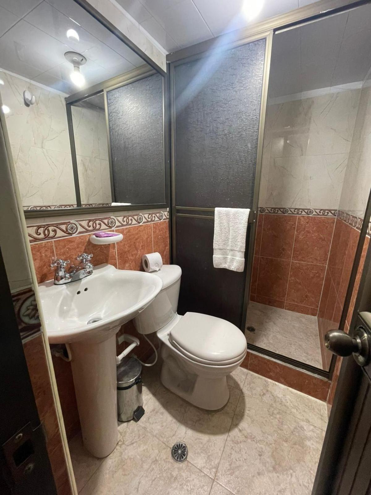 Hotel Ejecutivo 63 In ボゴタ エクステリア 写真