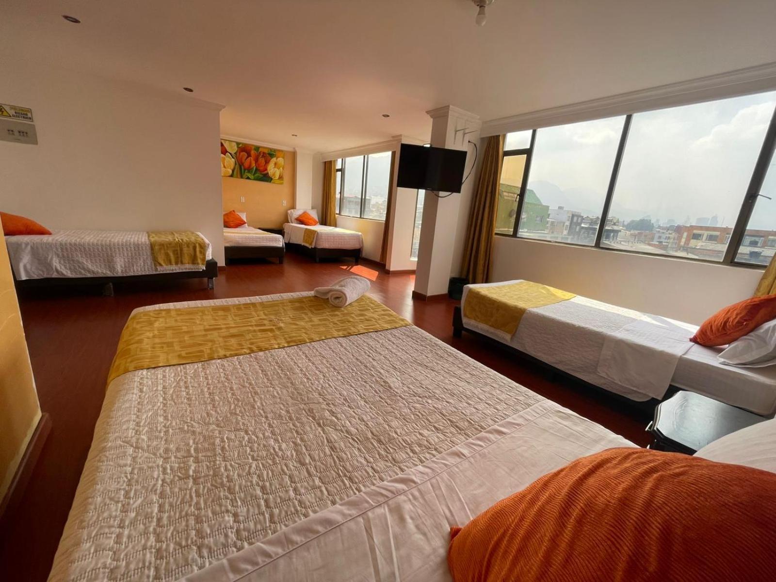 Hotel Ejecutivo 63 In ボゴタ エクステリア 写真