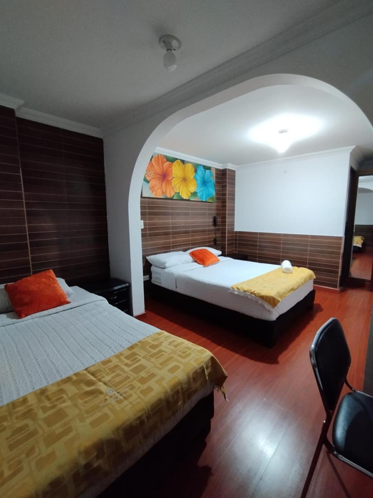 Hotel Ejecutivo 63 In ボゴタ エクステリア 写真