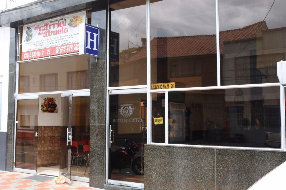 Hotel Ejecutivo 63 In ボゴタ エクステリア 写真