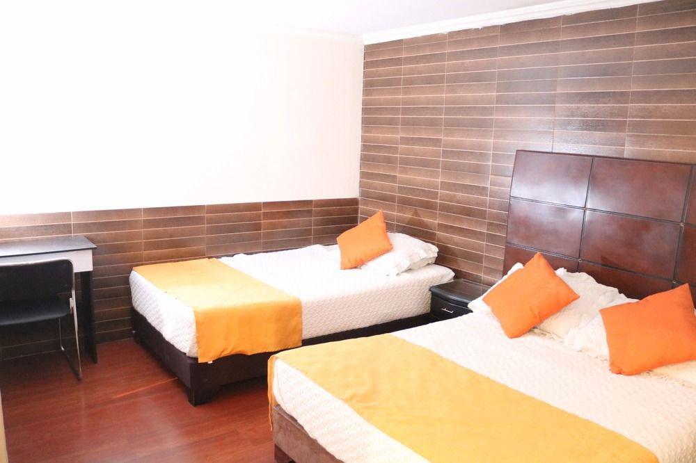 Hotel Ejecutivo 63 In ボゴタ エクステリア 写真