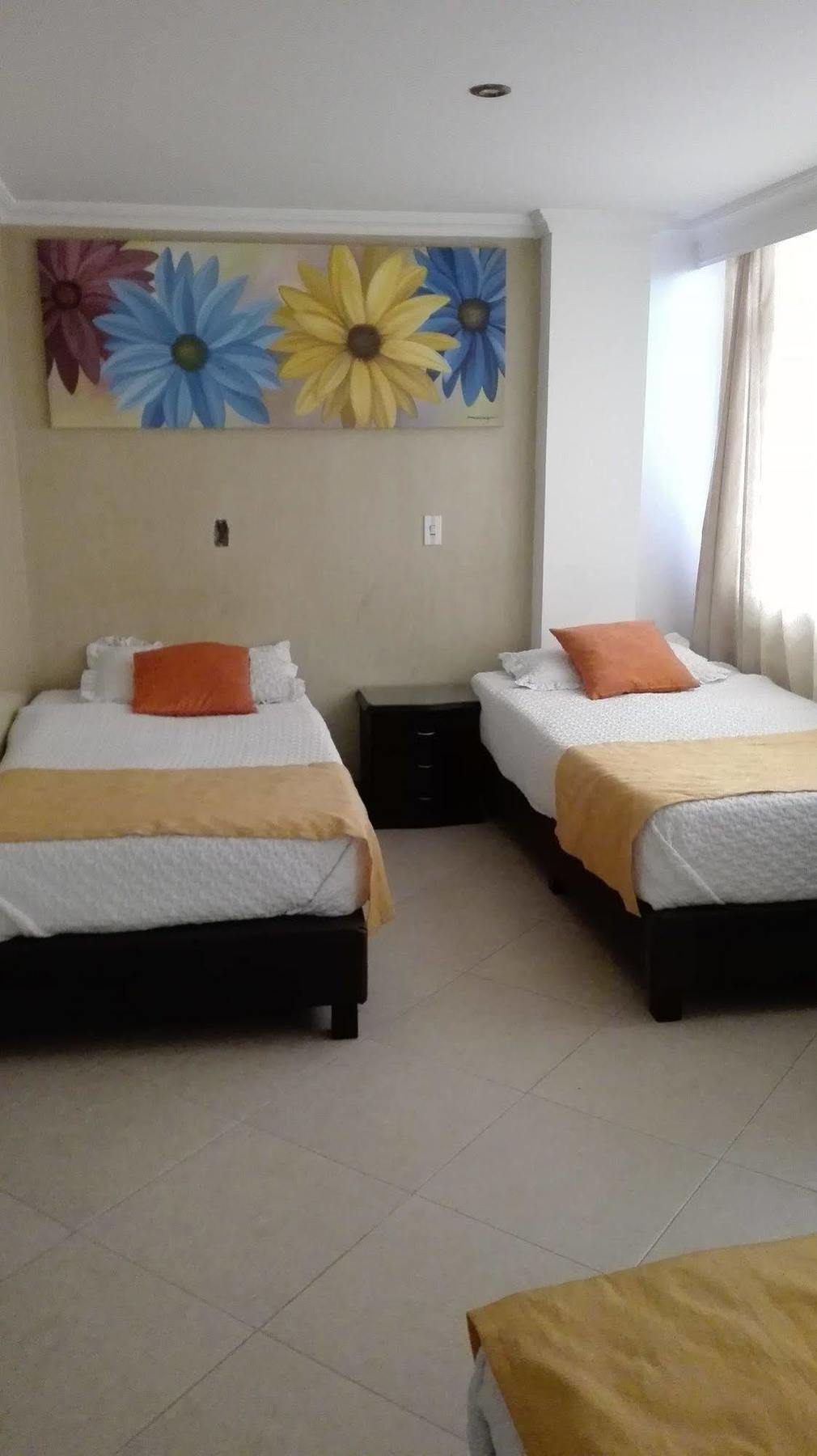 Hotel Ejecutivo 63 In ボゴタ エクステリア 写真